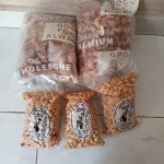 IndoSedap Roasted Garlic Peanut (Kacang Kapri Bali) 300g x2 Twin Pack | Authentic Indonesian Crunchy Snack photo review
