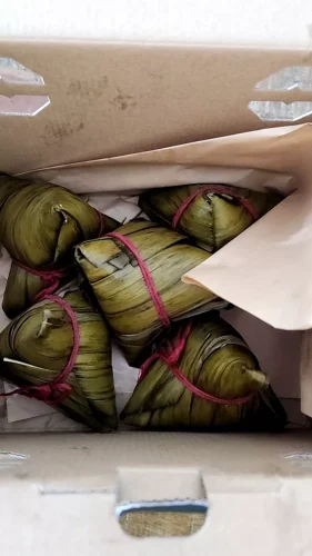 [Xiang Ye] 10pcs Traditional Nyonya Bak Zhang Rice Dumpling | Buy 10 Get 3 Free (Nyonya, Hokkien & Salted Egg) photo review